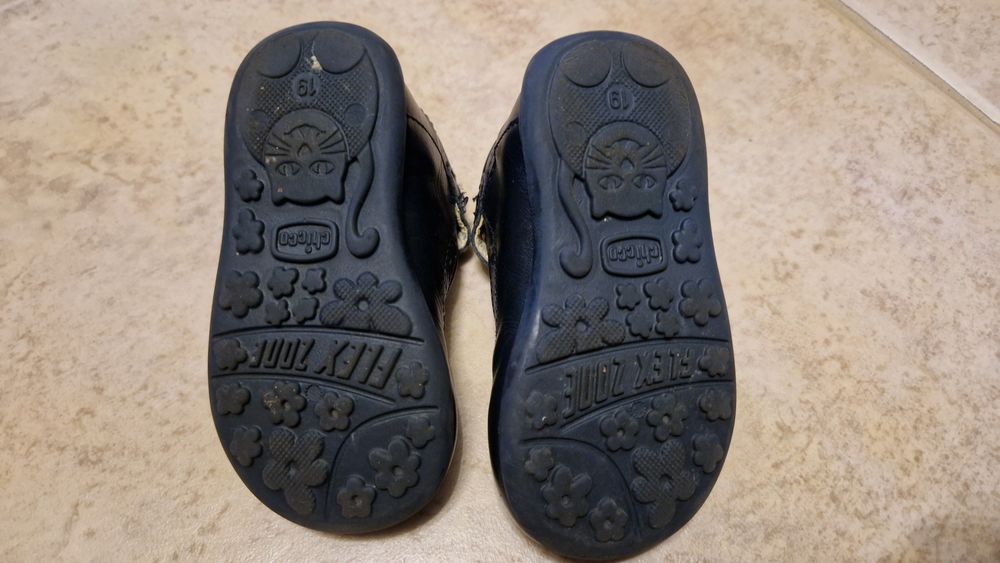 Sapatos de menina Chicco Tamanho 19