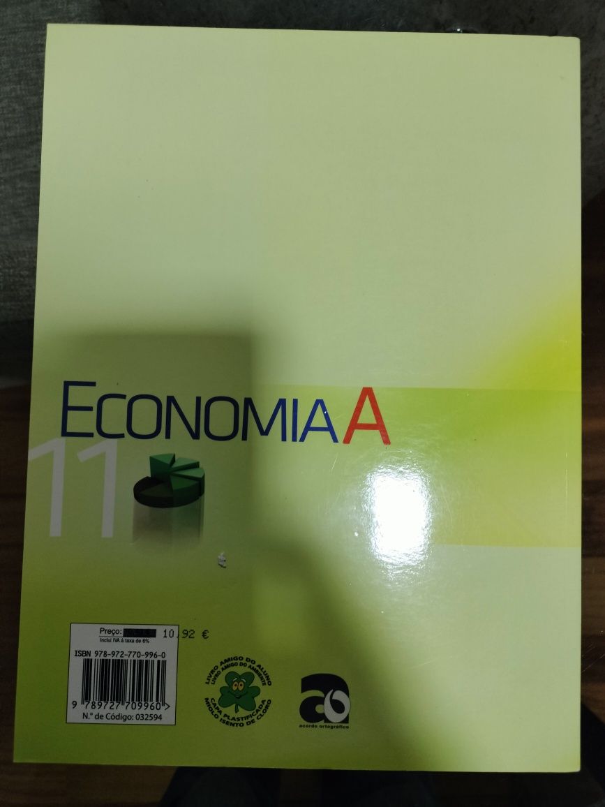 Caderno de atividades economia A 11º ano