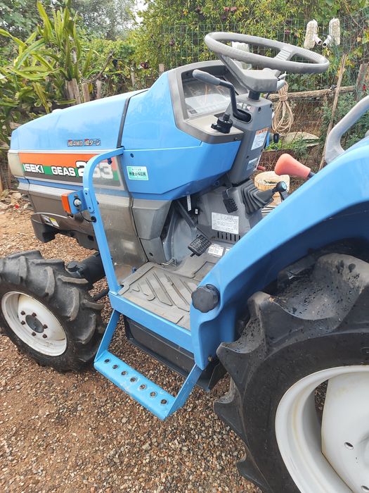 Trator Iseki geas 25,3