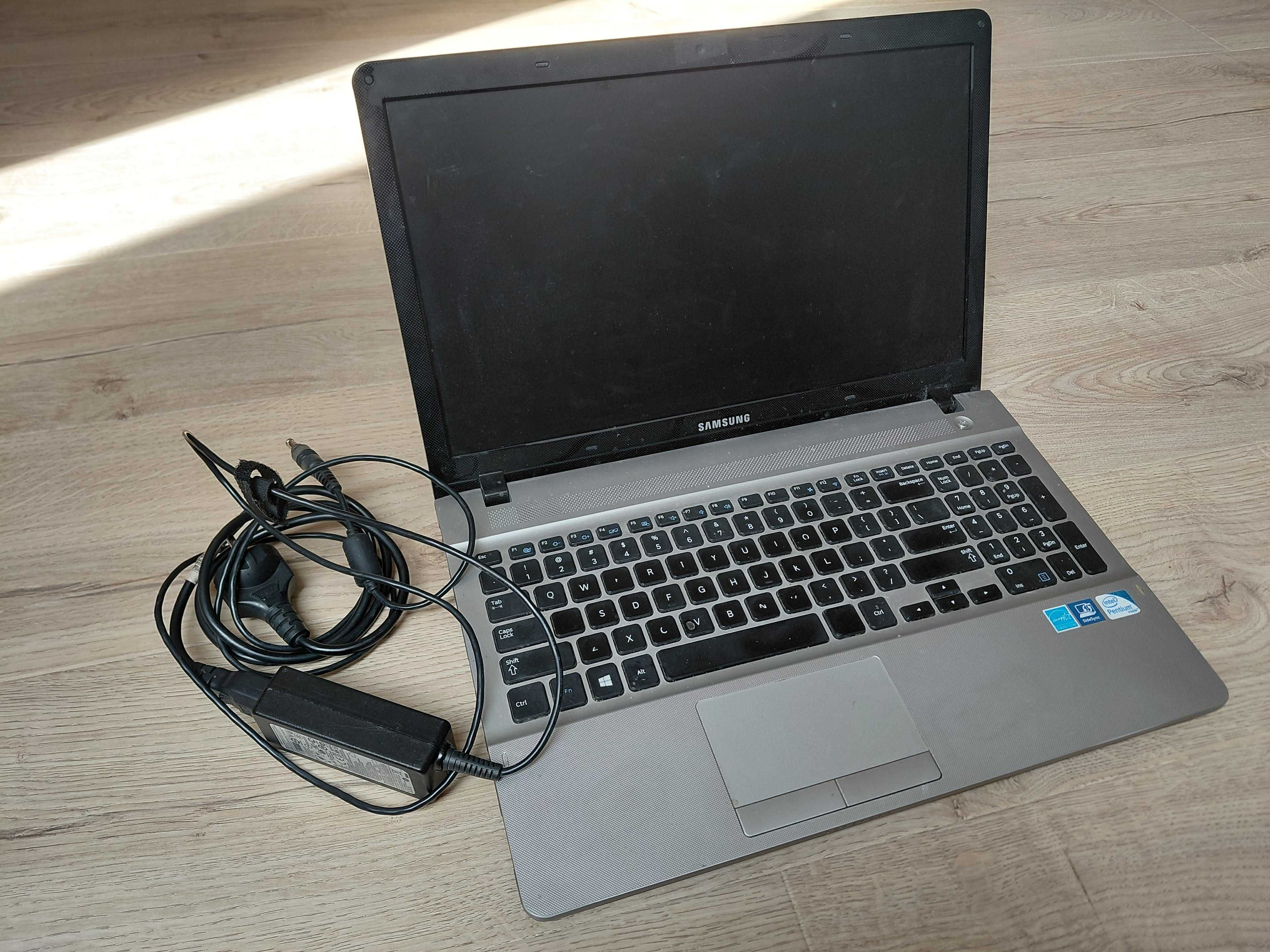 Laptop Samsung Notebook NP270E5E Intel Pentium