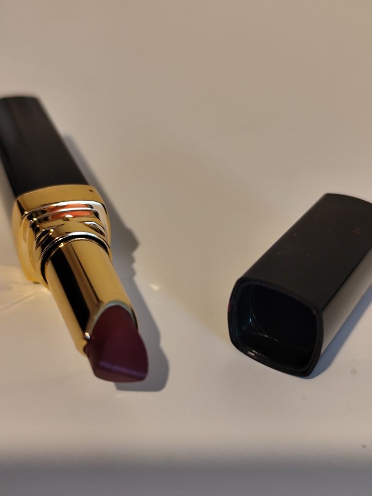 Pomadka Chanel 09