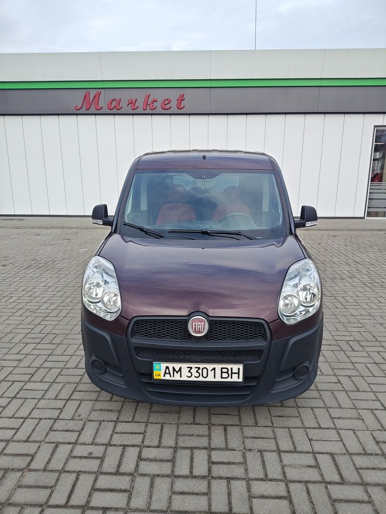 Fiat Nuovo Doblo Maxi - 1.6 diesel - 2012 рік