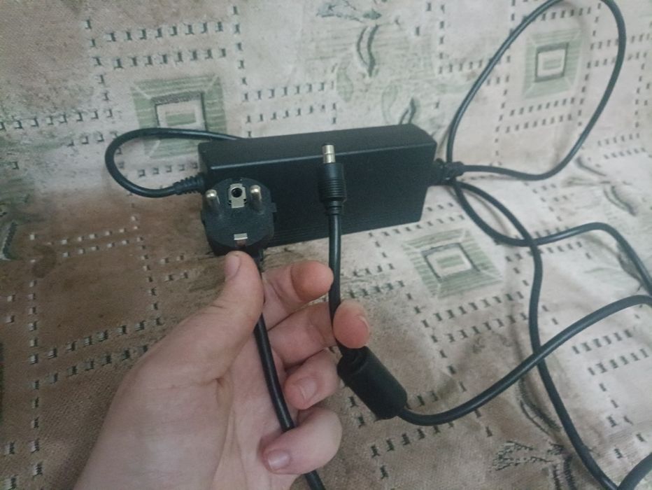 Компактний корпус Chieftec з блоком живлення DC-DC 120W Mini-ITX