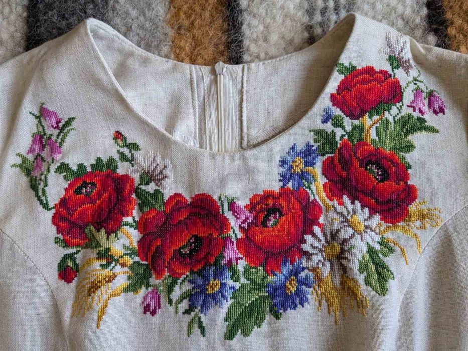Вишита сукня ручна робота
