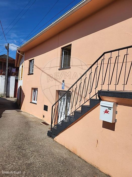 Moradia T4 para venda