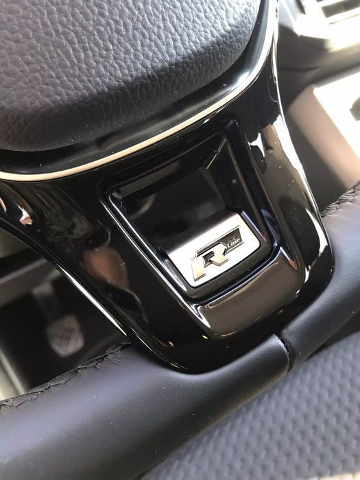 вставка в руль volkswagen r line golf 7 tiguan passat b8 jetta