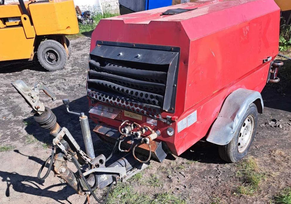 Kompresor śrubowy sprężarka Rotair 5,2m3/min silnik Perkins