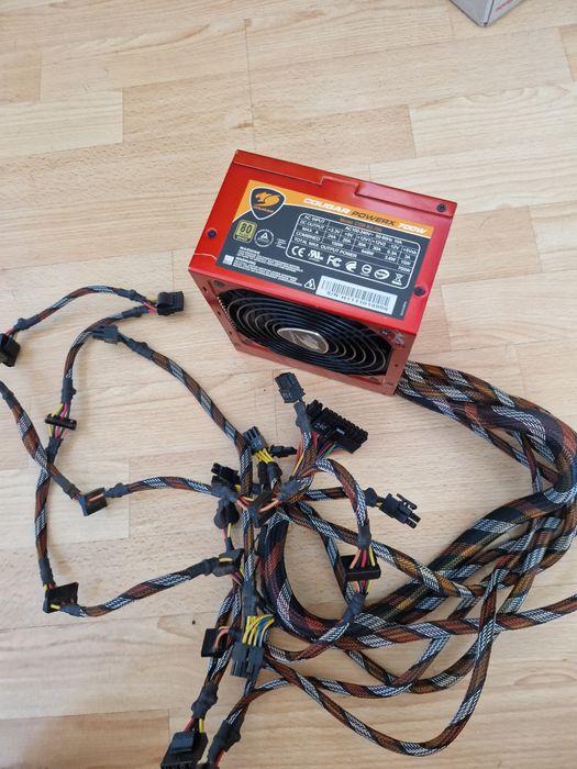 700W Блок живлення 24+8+8(4+4)/2×(6+8)відео/8sata/6molex