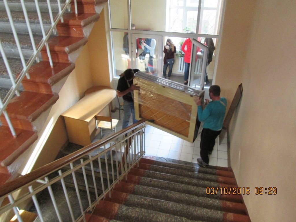 Послуги вантажників услуги грузчиков підйом перевозка пианино Київ