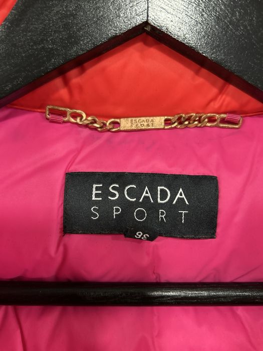 Жилет-пуховік Escada. Оригінал.