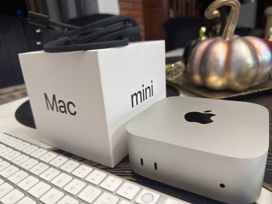 Mac Mini 2024 M4 16GB RAM 256GB + Klawiatura i myszka! | GWARANCJA