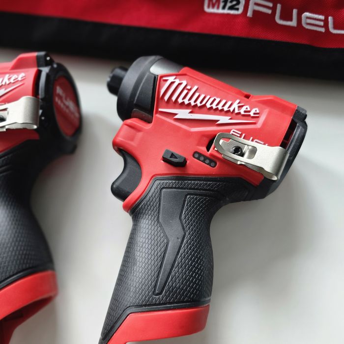 Milwaukee m12 zakretarka/wiertarka udarowa/ładowarka US bateria 2AH