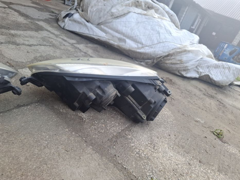 Lampy przód komplet volkswagen Golf 5 Golf V komplet