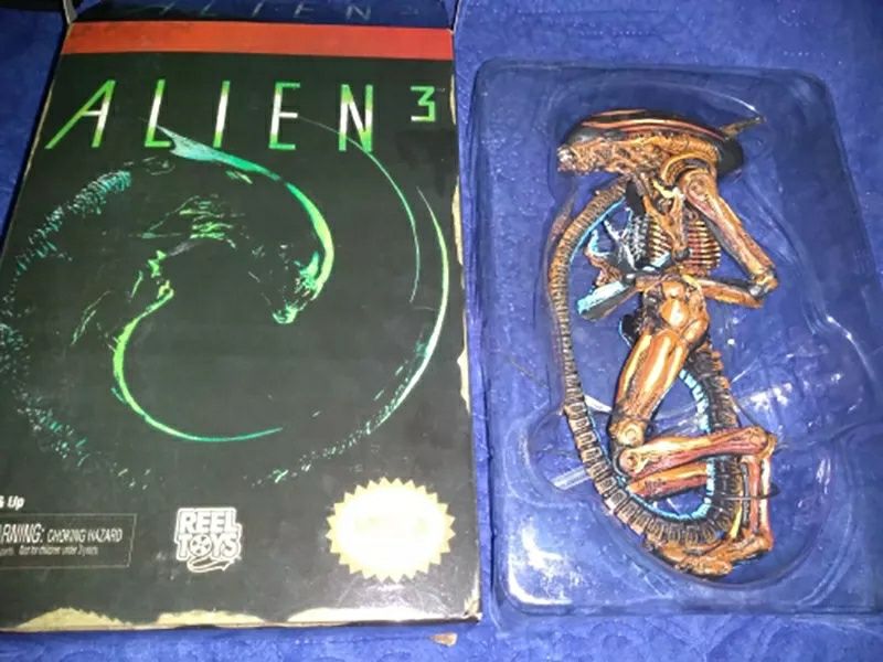 Neca figura de alienígena, figura de ação colecionável com grânulos de