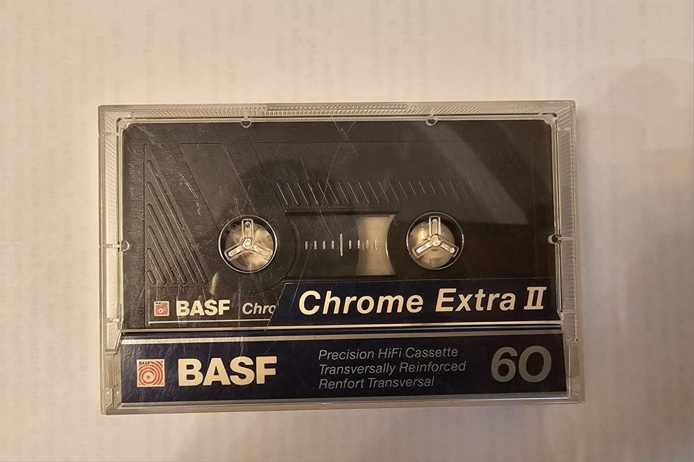 Продам аудиокассету Basf Chrome Extra 2 60 min