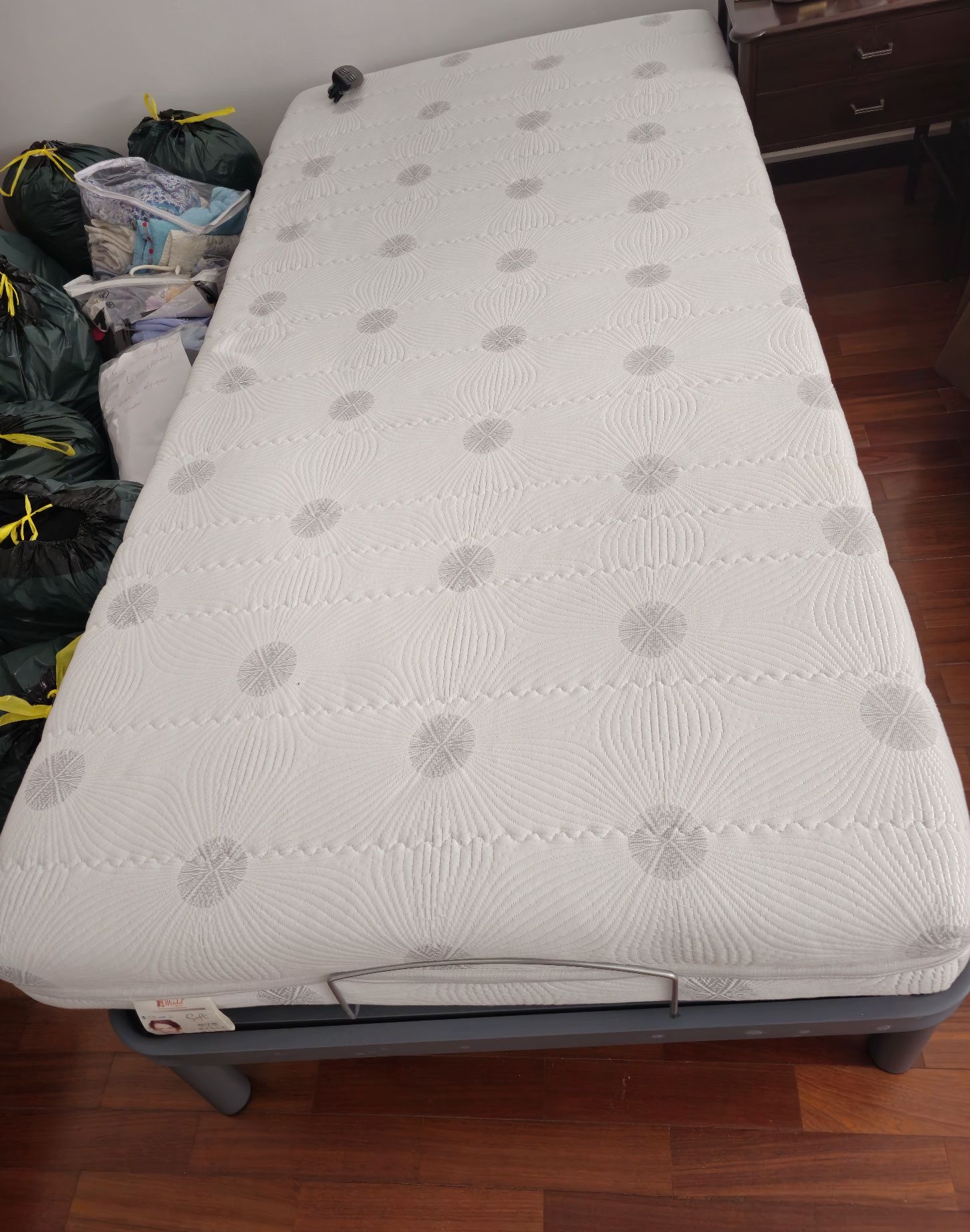 Cama articulada + colchão