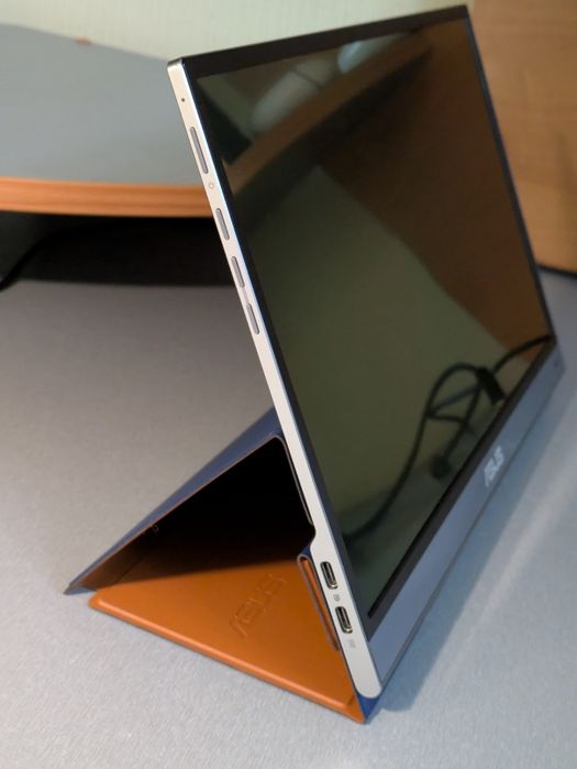Портативний монитор ASUS ZenScreen OLED MQ13AH, 13.3", FullHD, 100% DC