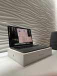 Apple Macbook Air M2 8 GB // 54 cykle