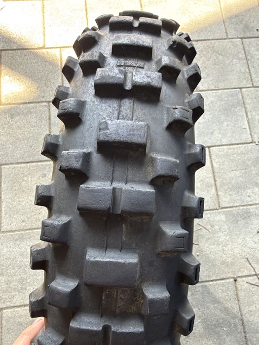 Мото шина скат 140/80/18 r18 Maxxis резина