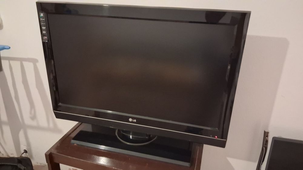 Telewizor LG, 37 cali + dekoder