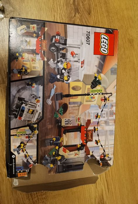 Lego 70607 Ninjago Movie - Pościg w NINJAGO City