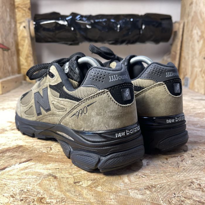 Чоловічі кросівки Нью Беленс 990 V3
