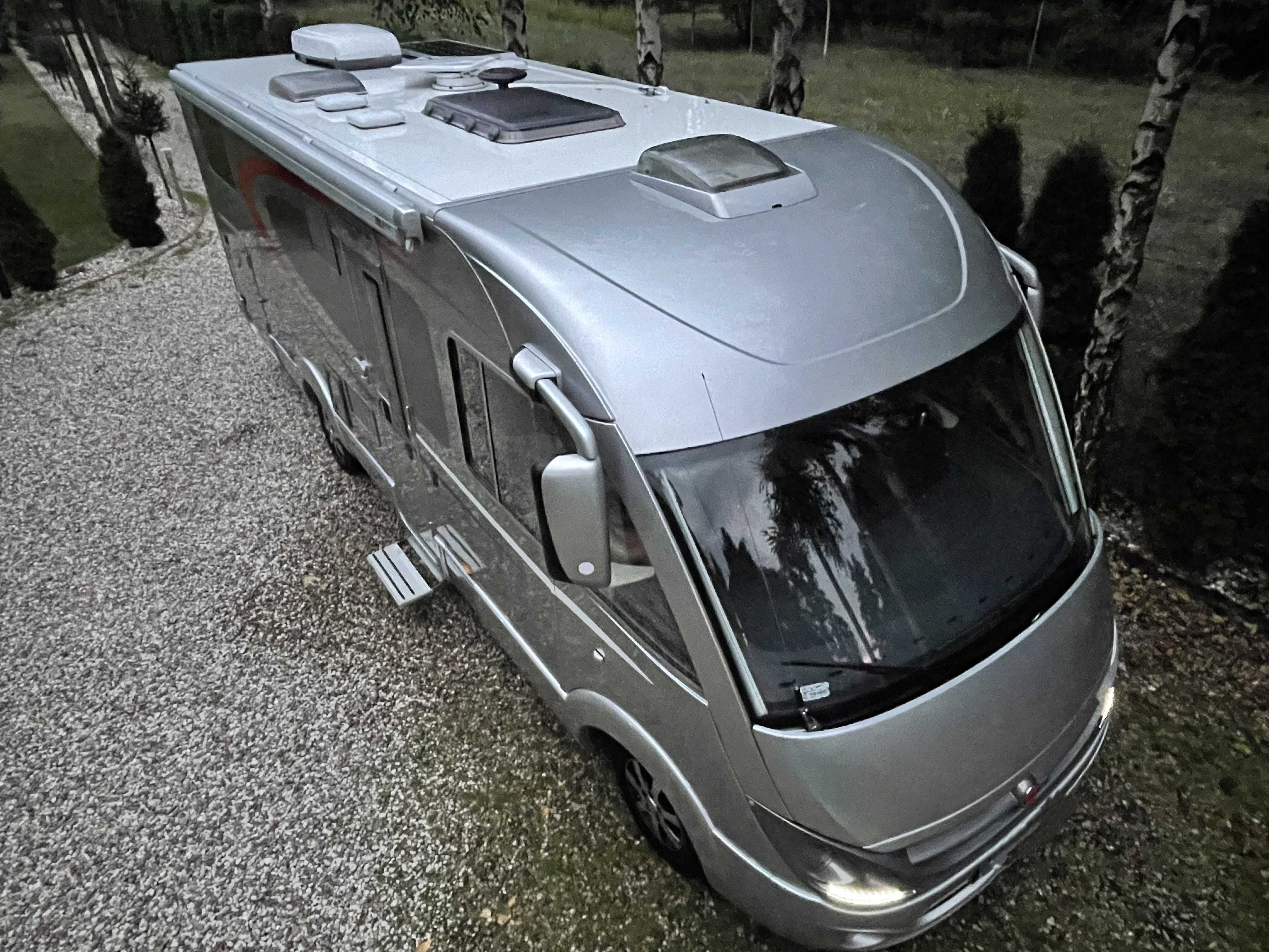kamper integra burstner aviano