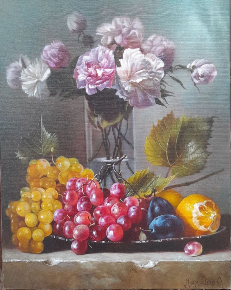 Картина авторская «Натюрморт с пионами и фруктами»