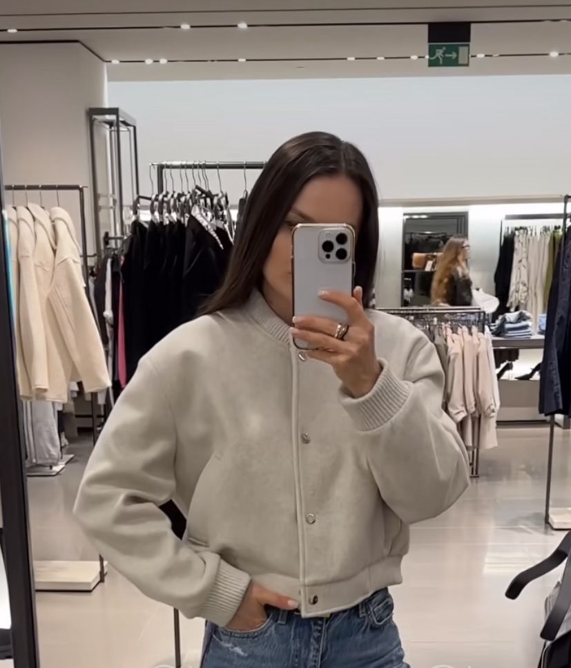 Куртка бомбер zara молочний xs s m L