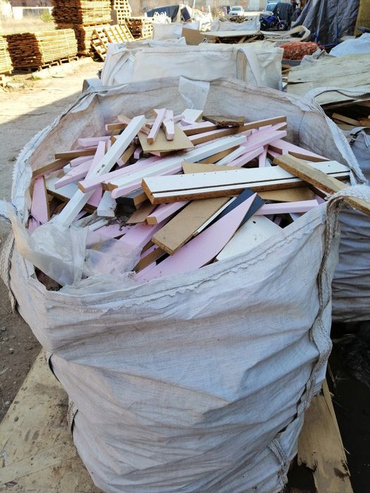 Oddam za darmo ścinki stolarskie - płyta wiórowa.