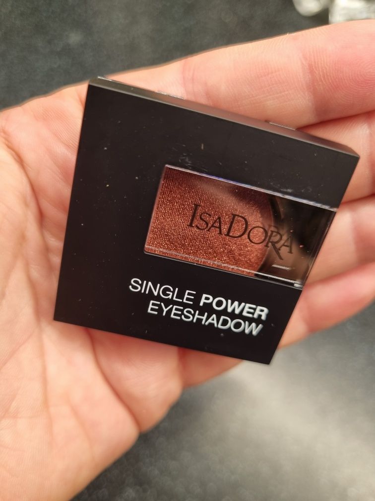 IsaDora single power eyeshadow 09 Cooper coin