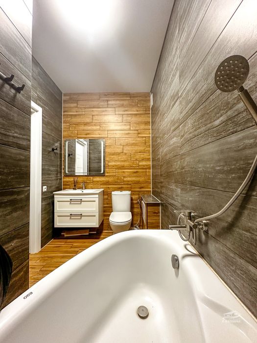 Таунхаус з ремонтом 75+20 м кв 3 кім. вул. Мейса Джеймса р-н Торгмаш