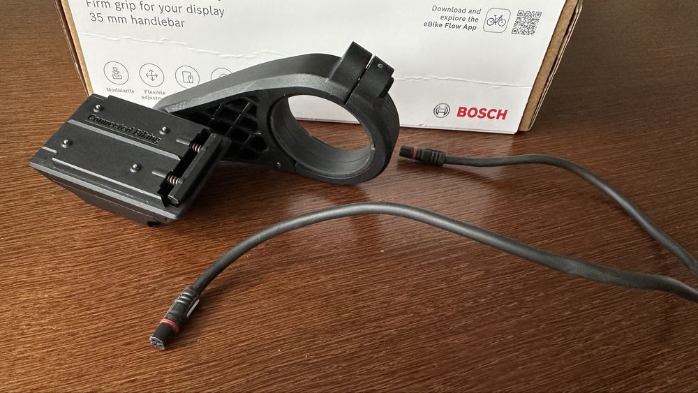 Bosh kiox 300 + uchwyt + kabel