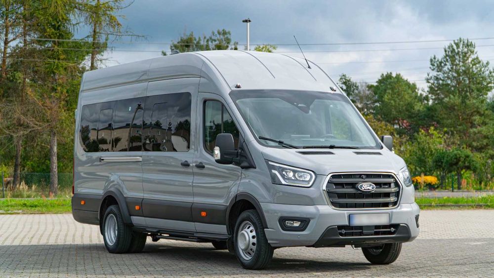 Wynajem autobusu 16 - osobowego Ford Transit 2025