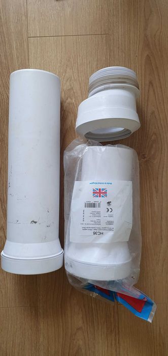 Przyłącze kanalizacyjne WC 110mm oraz zestaw mocowań WC