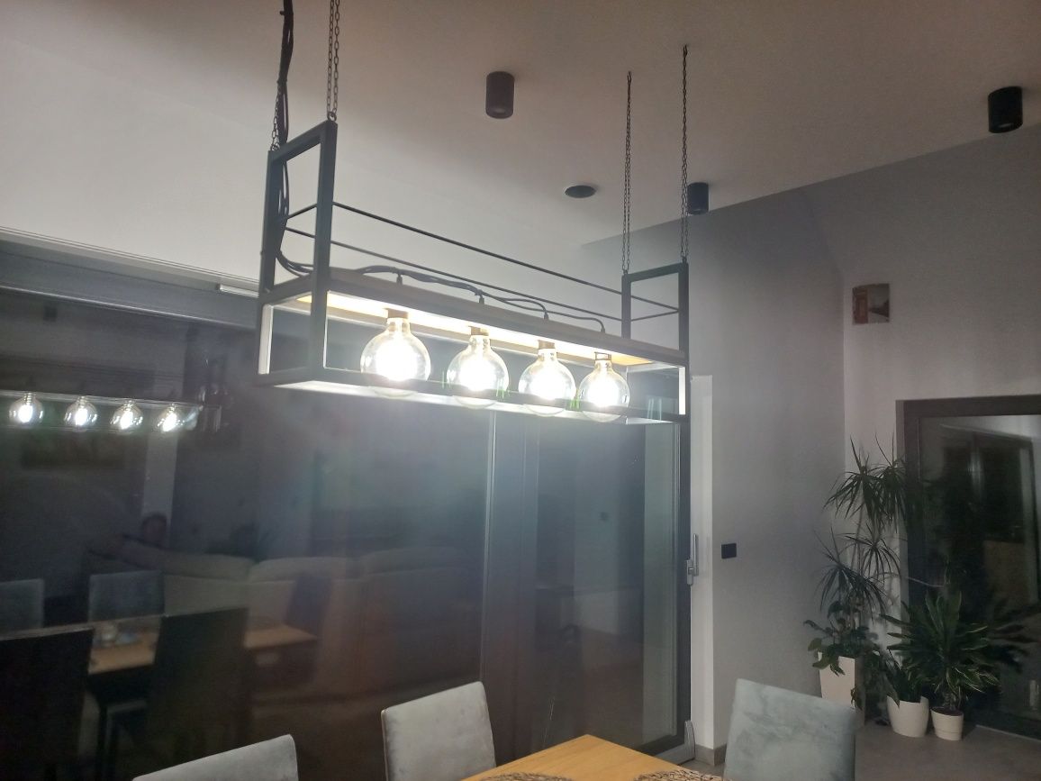 Lampa loft czarna z półką na kwiaty