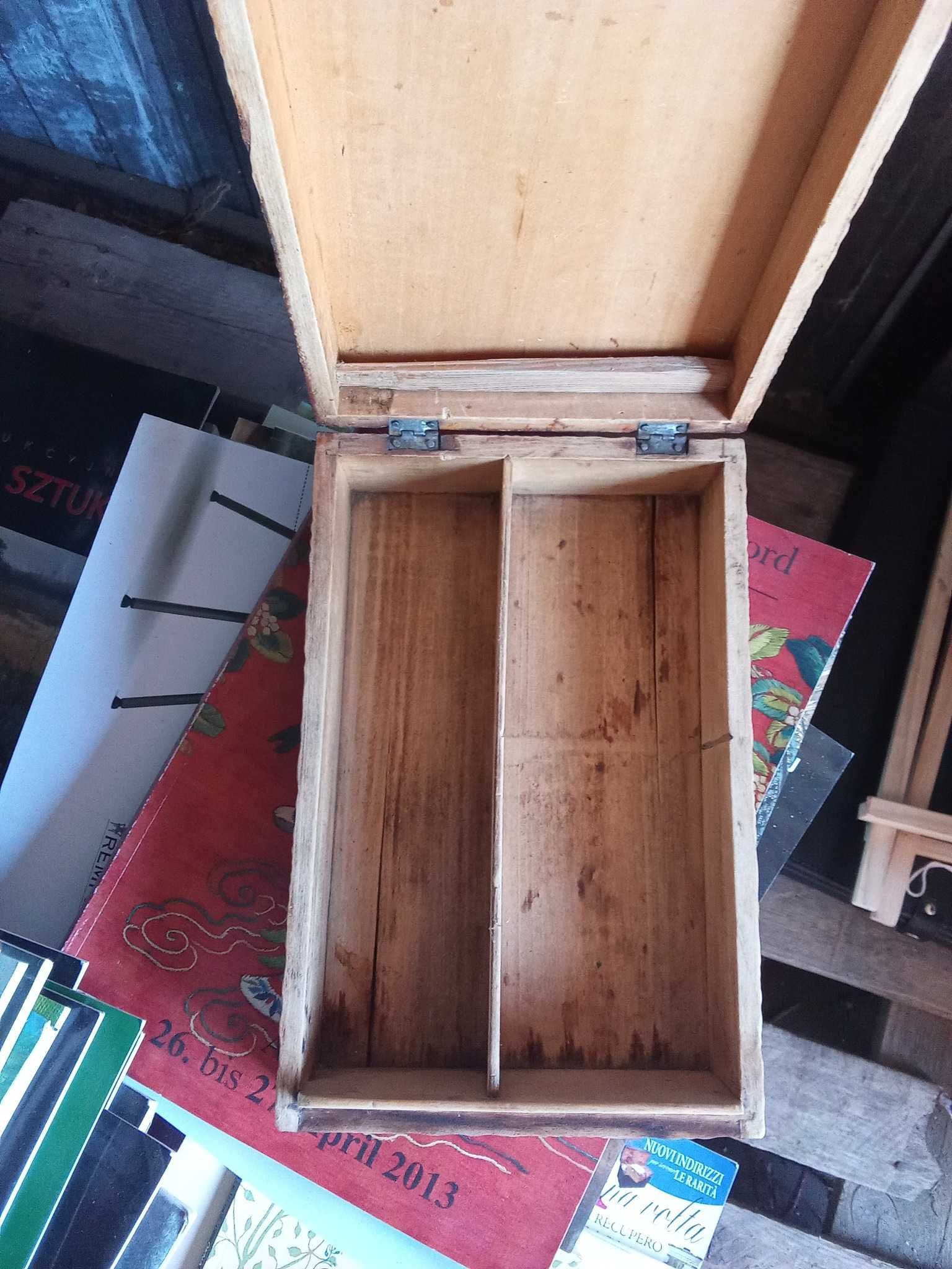 Drewniana szkatułka góral PRL rękodzieło