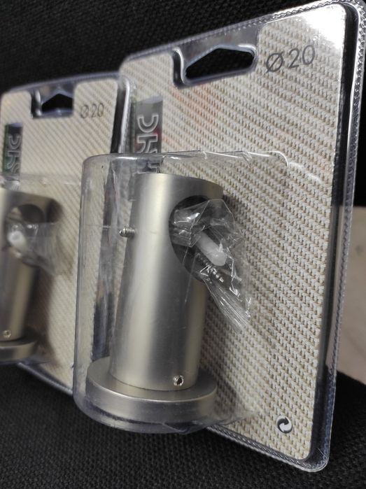 Suportes varão cortinados em inox