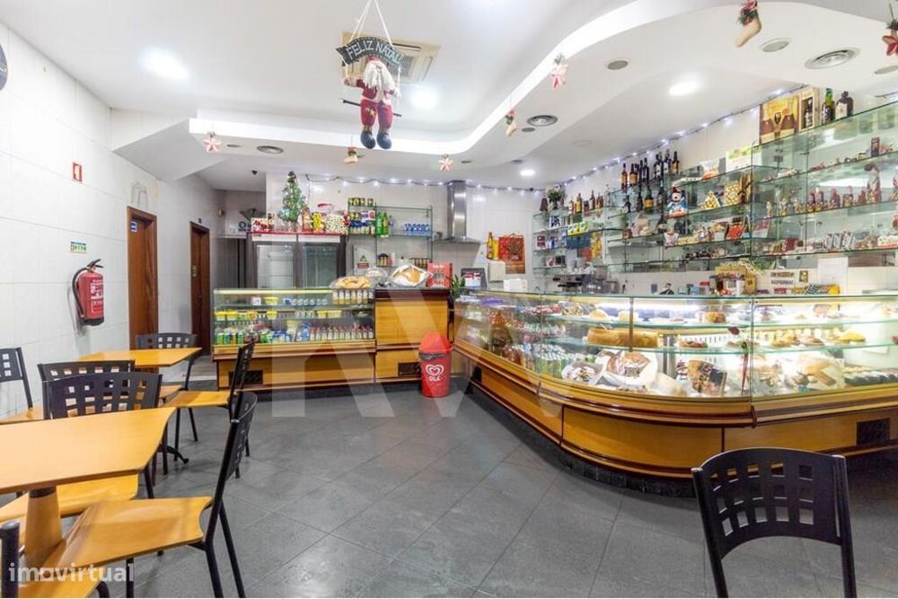 Trespasse Pastelaria/Cafeteria com fabrico próprio