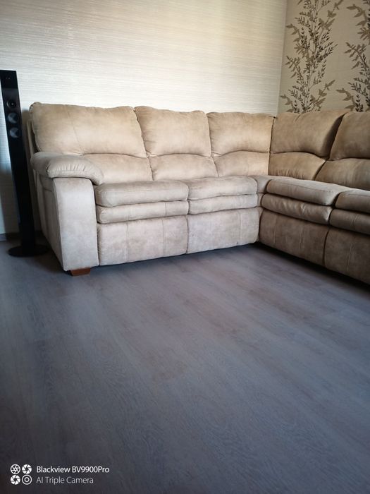 Продам вугловий диван