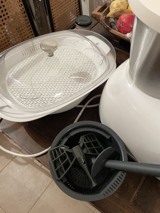 Yammi 3 dentro da garatina