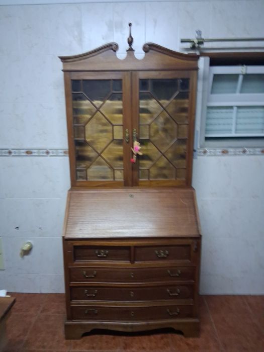 Papeleira com Alçado