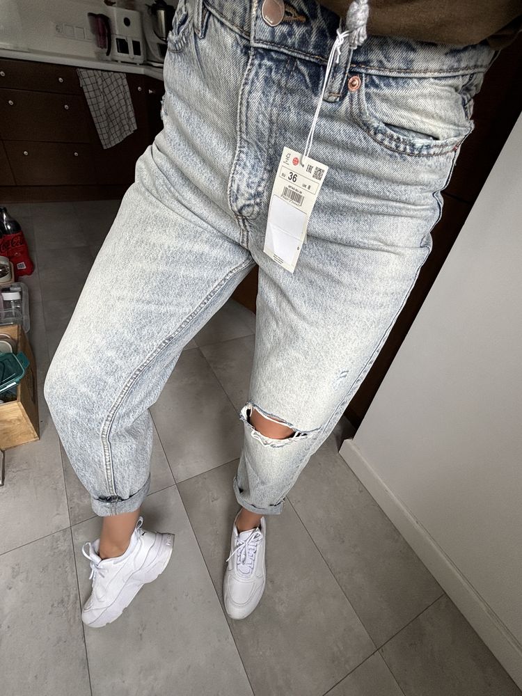 Nowe mom jeans Reserved z rozdarciami jasnoszare 36 S cropped jeans