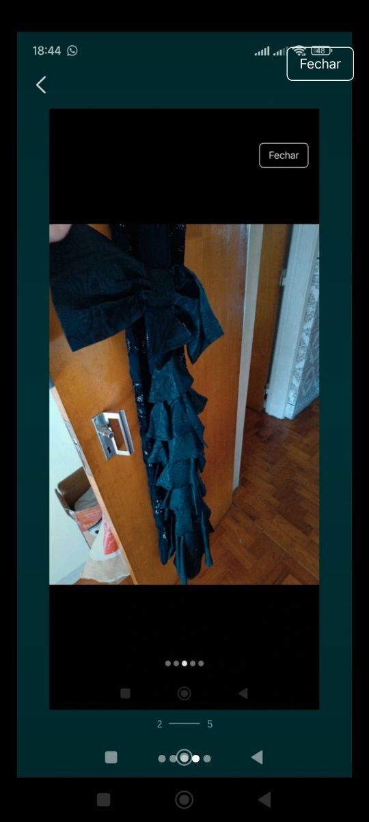 Vestido preto comprido de festa