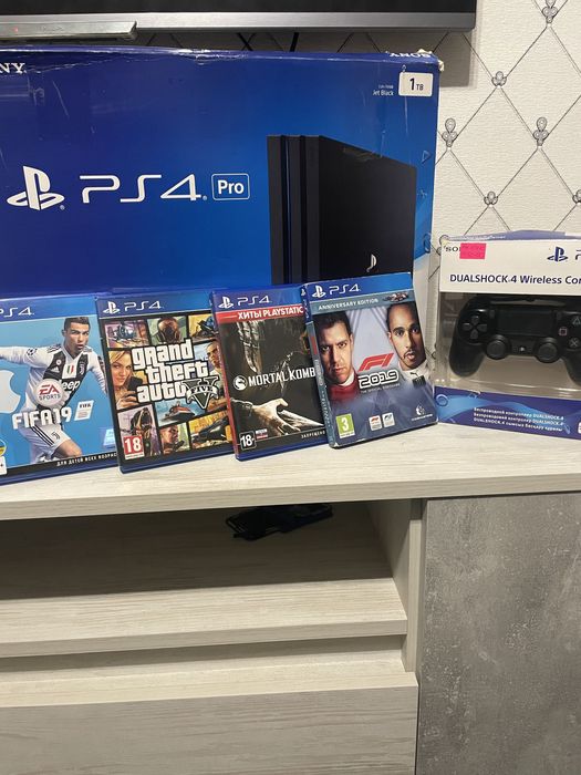 Soni PlayStation 4pro 1tb