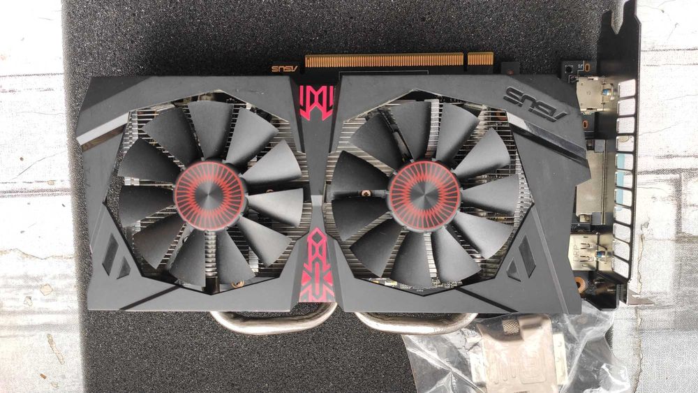GTX 950 2gb/128bit.