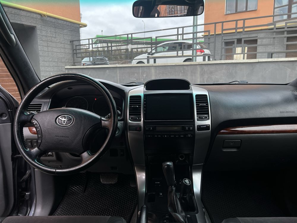 Toyota Prado 120