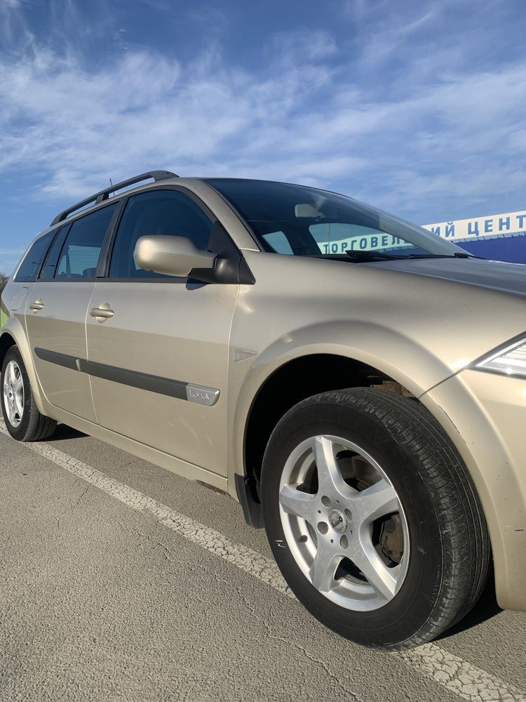 Renault megane 1.6 бензин механіка