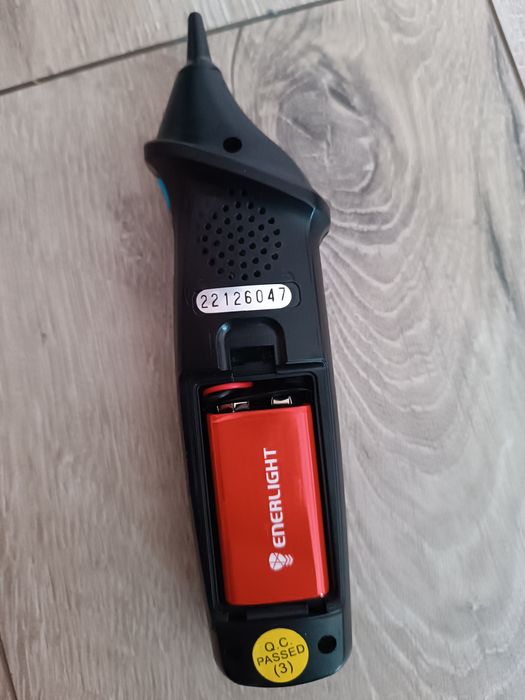 Директор напруги  AVD06