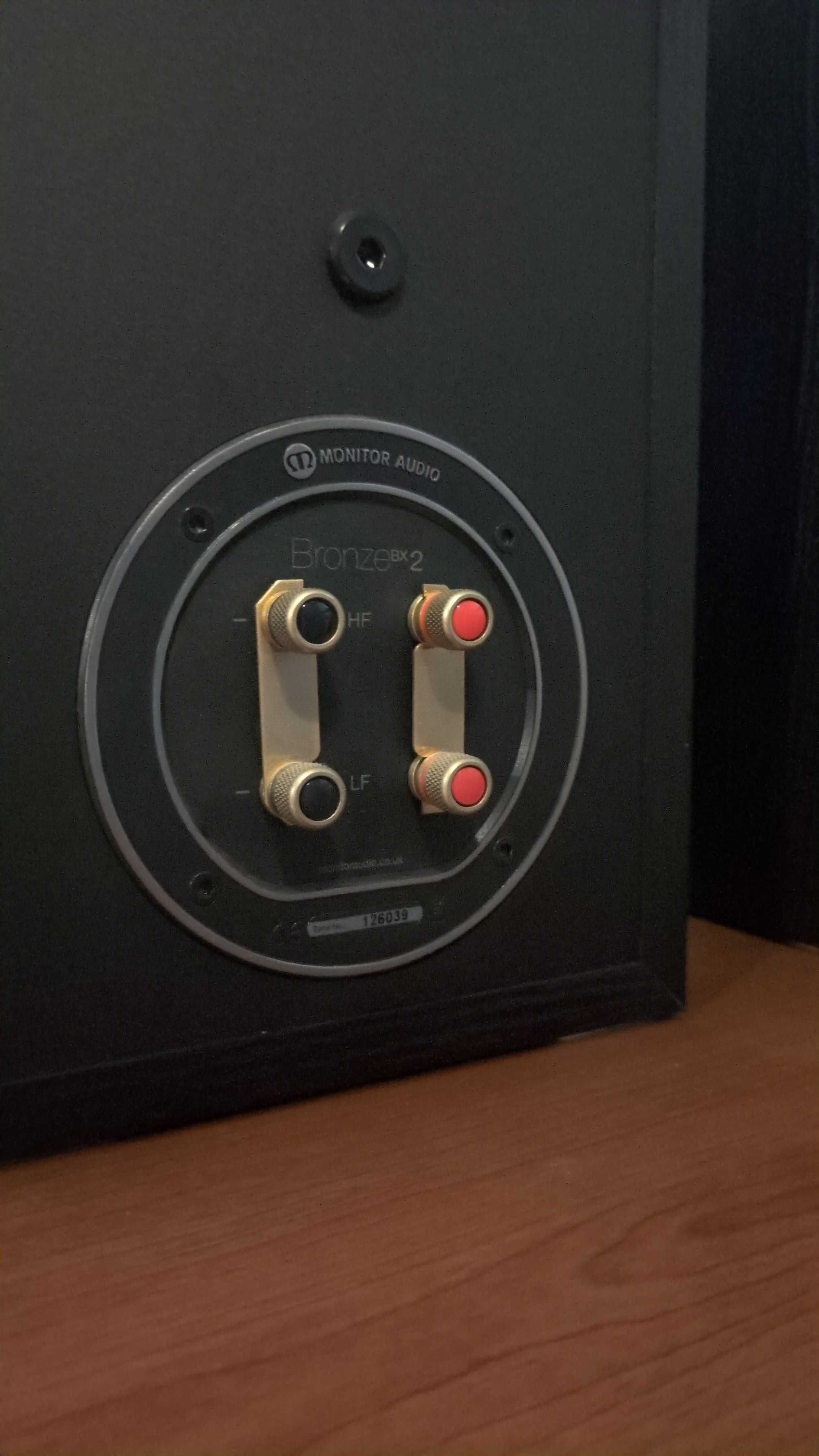 Colunas Monitor Audio Bronze BX2
